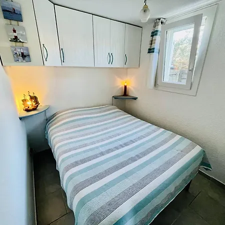 Paisible Avec Terrasse, Proche Plage Et Loisirs - Fr-1-723-126 דירה *
